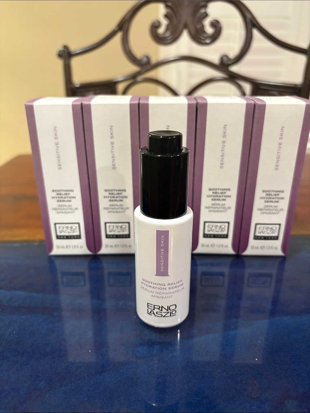 6 Bottles of Erno Laszlo Soothing Relief Hydration Serum - White & Purple